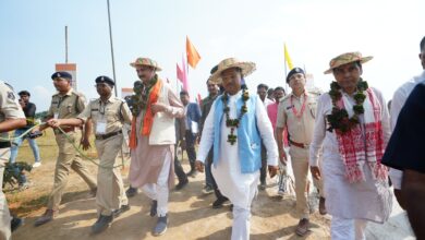 मुख्यमंत्री विष्णुदेव साय खड़सा व्यू प्वाइंट से नौका विहार करते मयाली नेचर कैंप बैठक स्थल तक पहुंचे