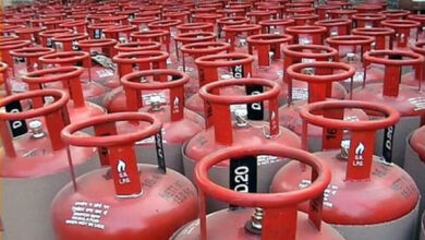 LPG Cylinder Price Hike: दिवाली-छठ पर महंगाई की मार, महंगा हुआ गैस सिलेंडर, 4 माह में 156 रुपए की बढ़ोतरी