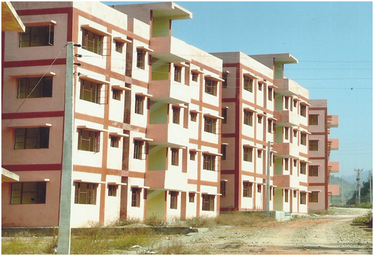 सोनडोंगरी में पीएम आवास के 250 घरों में 4 माह से पानी की समस्या से जूझ रहे निवासी सोनडोंगरी में पीएम आवास के 250 घरों में 4 माह से पानी की समस्या से जूझ रहे निवासी