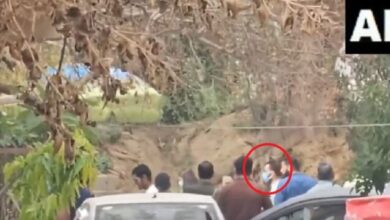 विराट कोहली का नया आध्यात्मिक अध्याय: टेस्ट क्रिकेट से संन्यास के बाद वृंदावन पहुंचे, पत्नी संग संत प्रेमानंद महाराज से ली आध्यात्मिक दिशा